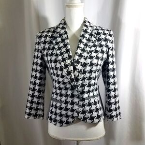 Ellen Tracy S Houndstooth Jacket